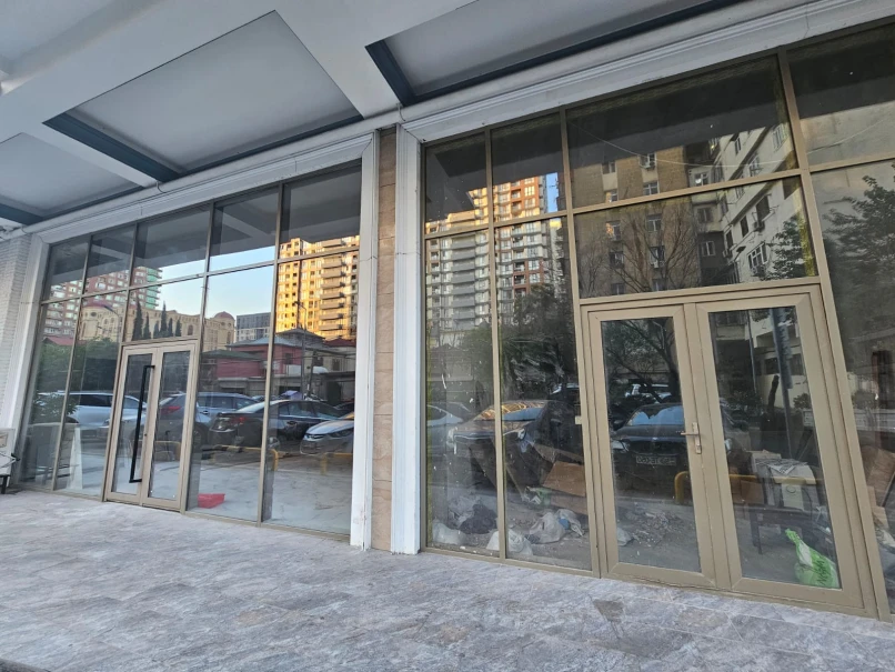 Satılır obyekt 130 m²,  28 May m.-1