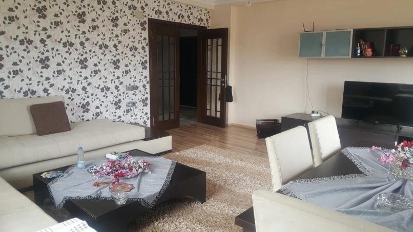 Satılır köhnə tikili 4 otaqlı 114 m², Badamdar q.-1