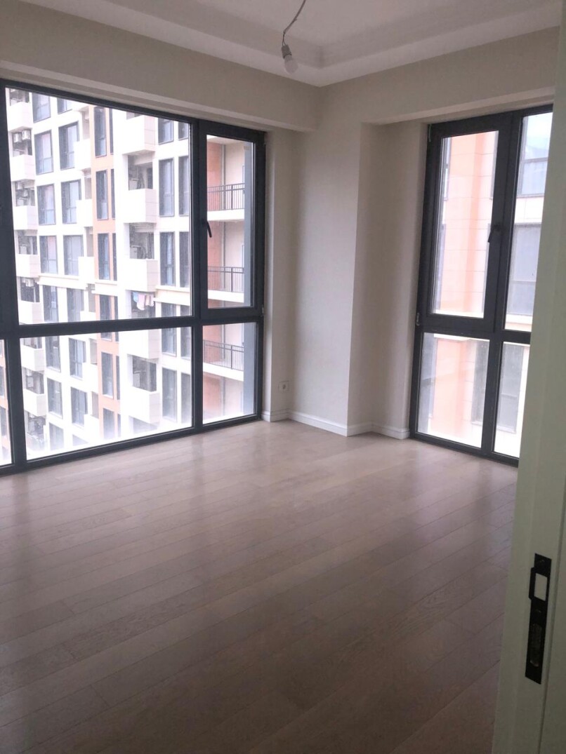 Satılır yeni tikili 2 otaqlı 60 m², İnşaatçılar m.-1 Satılır yeni tikili 2 otaqlı 60 m², İnşaatçılar m.-1