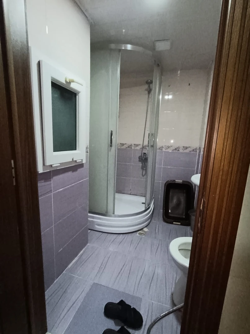 Satılır yeni tikili 2 otaqlı 50 m², İnşaatçılar m.-1