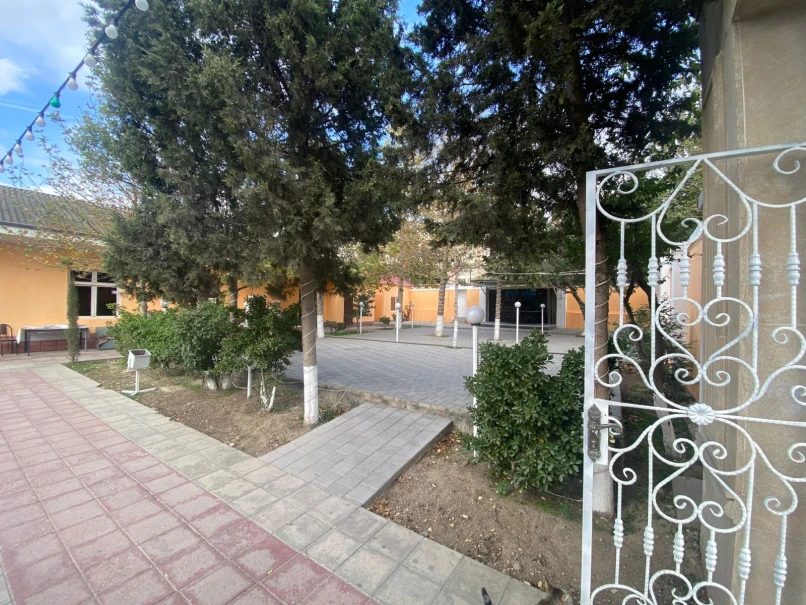 İcarə obyekt 300 m²,  Neftçilər m.-1