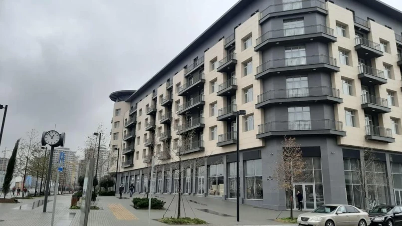 İcarə yeni tikili 5 otaqlı 200 m², Ağ şəhər q.-1