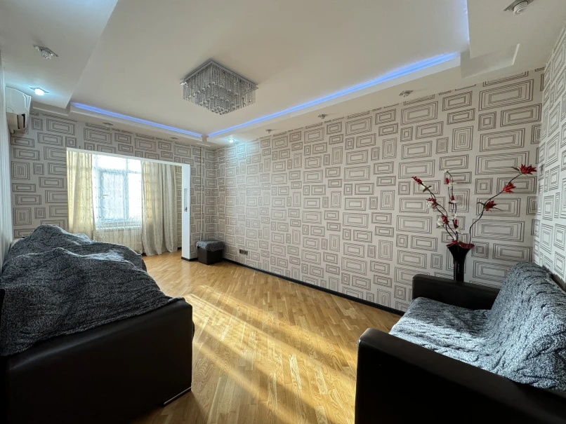 Satılır köhnə tikili 3 otaqlı 85 m²,  Əhmədli m.-1