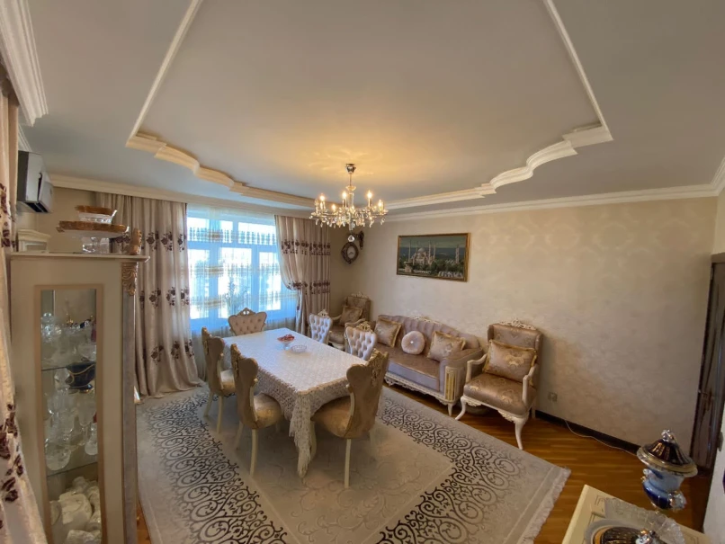 Satılır yeni tikili 4 otaqlı 127 m²,  İnşaatçılar m.-1