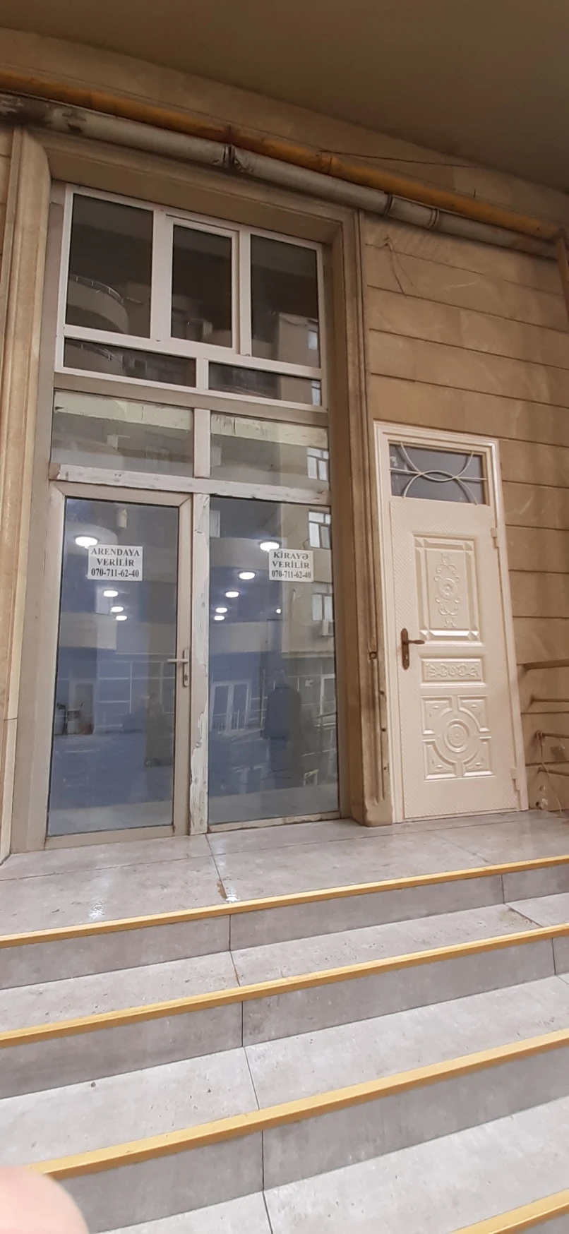 Satılır obyekt 130 m²,  İnşaatçılar m.-1