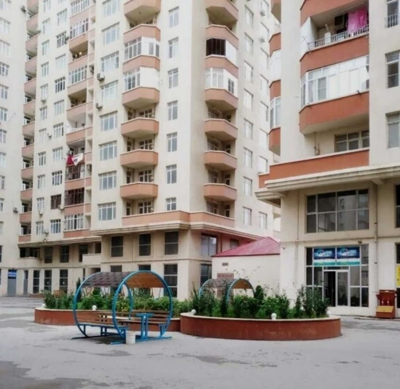Satılır yeni tikili 3 otaqlı 90 m², Neftçilər m.-1