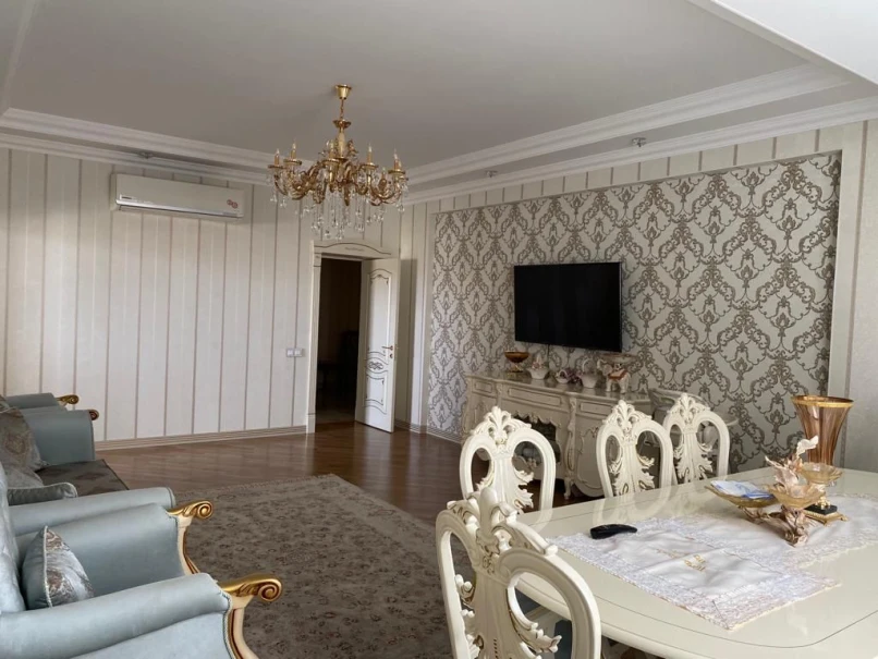 Satılır yeni tikili 4 otaqlı 161 m², Yeni Yasamal q.-1