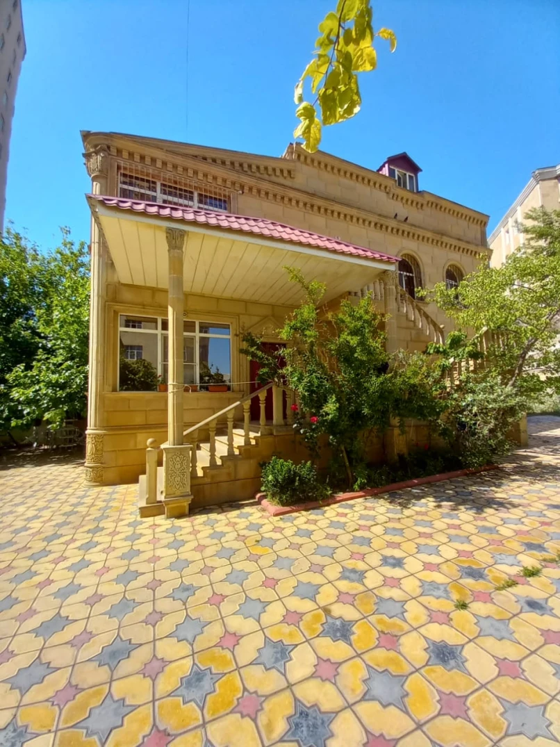 Satılır ev/villa 7 otaqlı 300 m², Badamdar q.-1