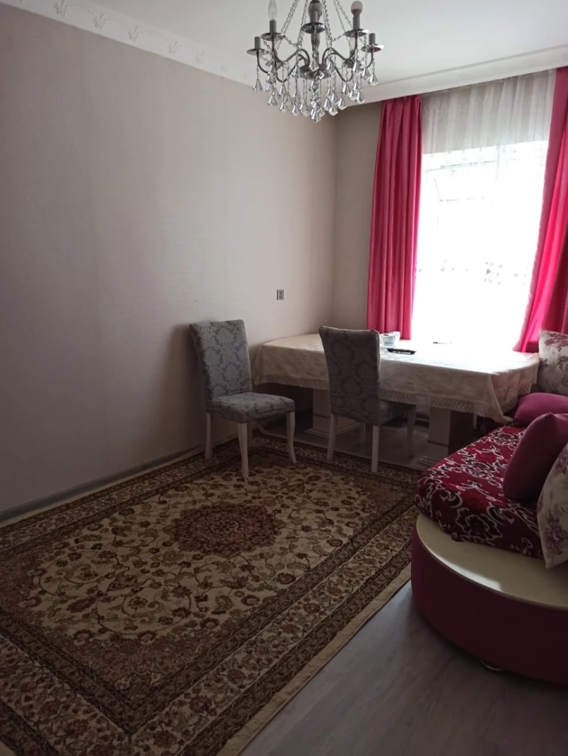 Satılır ev/villa 3 otaqlı 60 m², İnşaatçılar m.-1