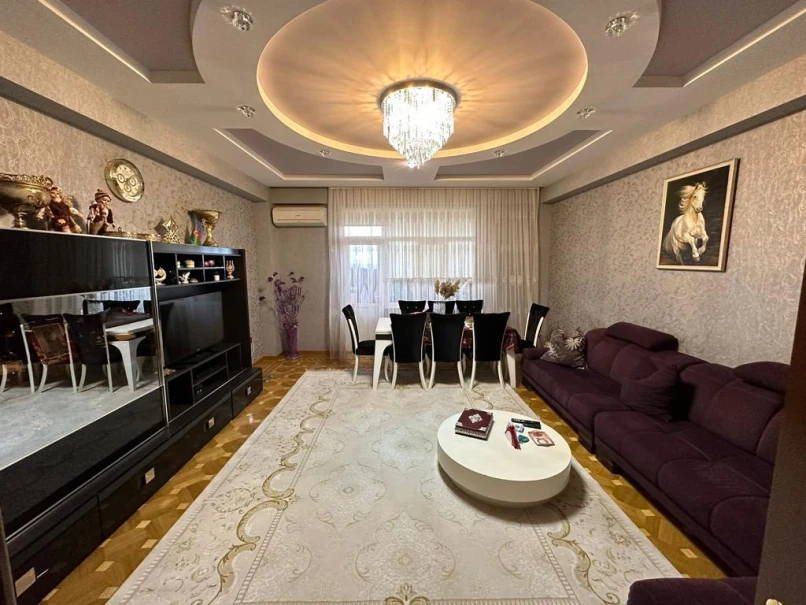 Satılır yeni tikili 3 otaqlı 135 m², Nizami r.-1