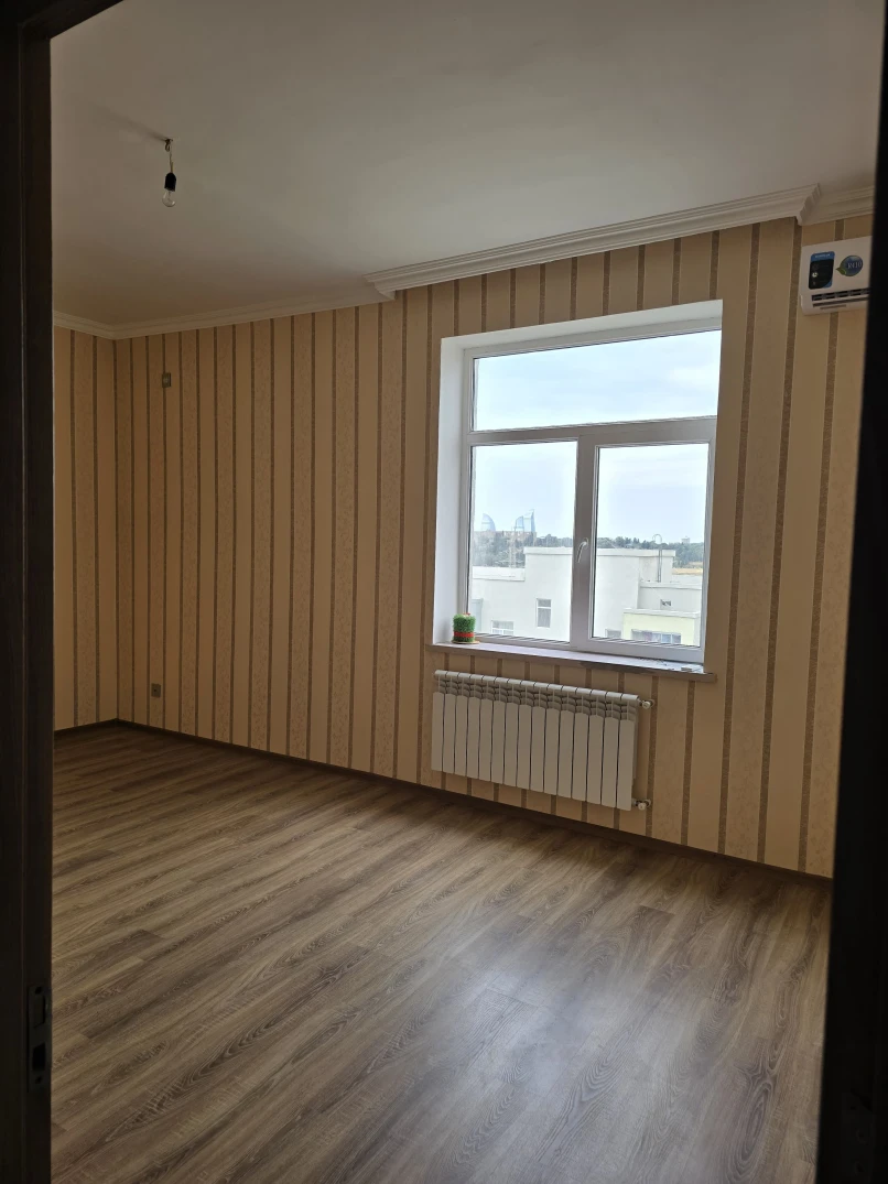 İcarə yeni tikili 3 otaqlı 80 m², İnşaatçılar m.-1