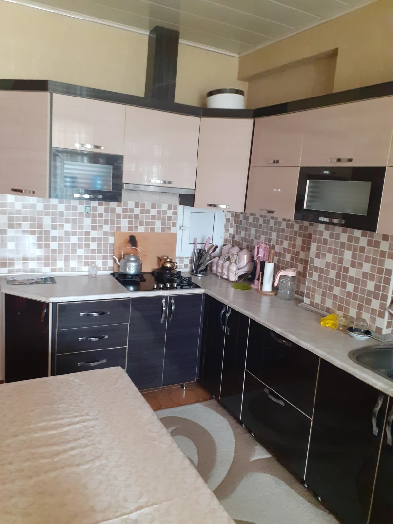 İcarə yeni tikili 2 otaqlı 90 m², İnşaatçılar m.-1