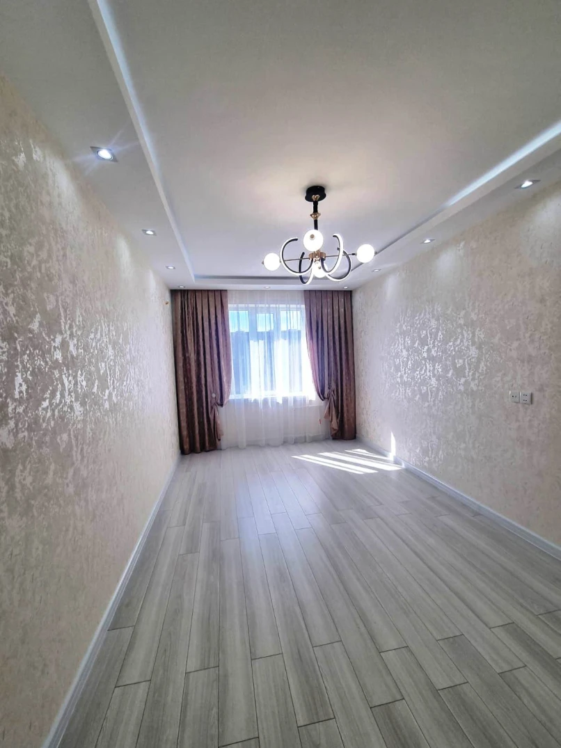 Satılır köhnə tikili 2 otaqlı 60 m², Bakıxanov q.-1