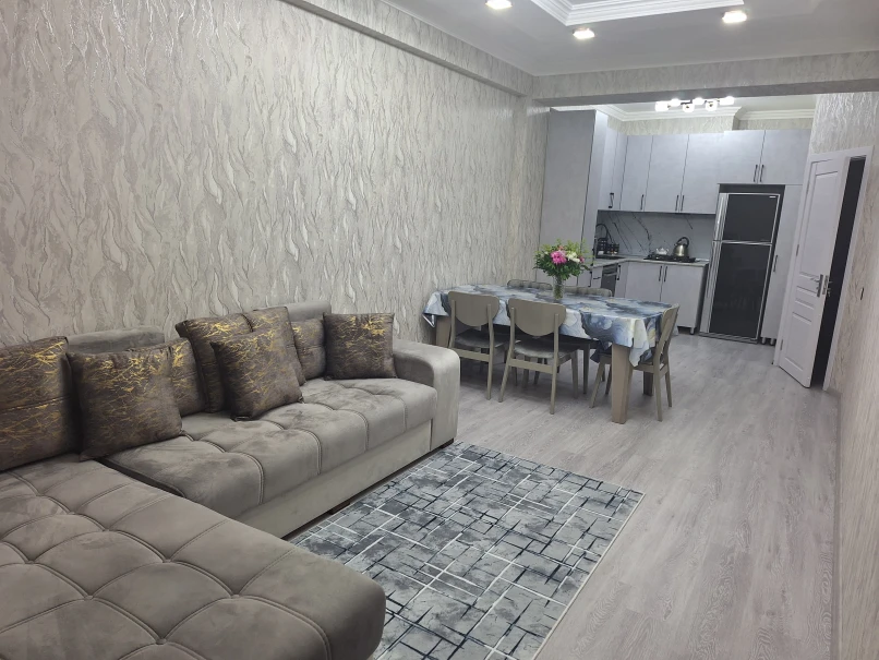 Satılır yeni tikili 2 otaqlı 76.7 m², İnşaatçılar m.-1