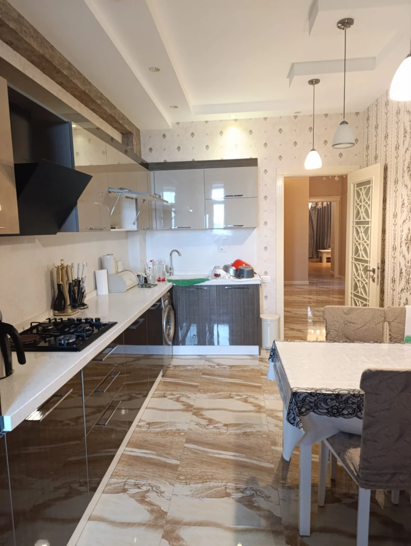 İcarə yeni tikili 3 otaqlı 115 m²,  İnşaatçılar m.-1