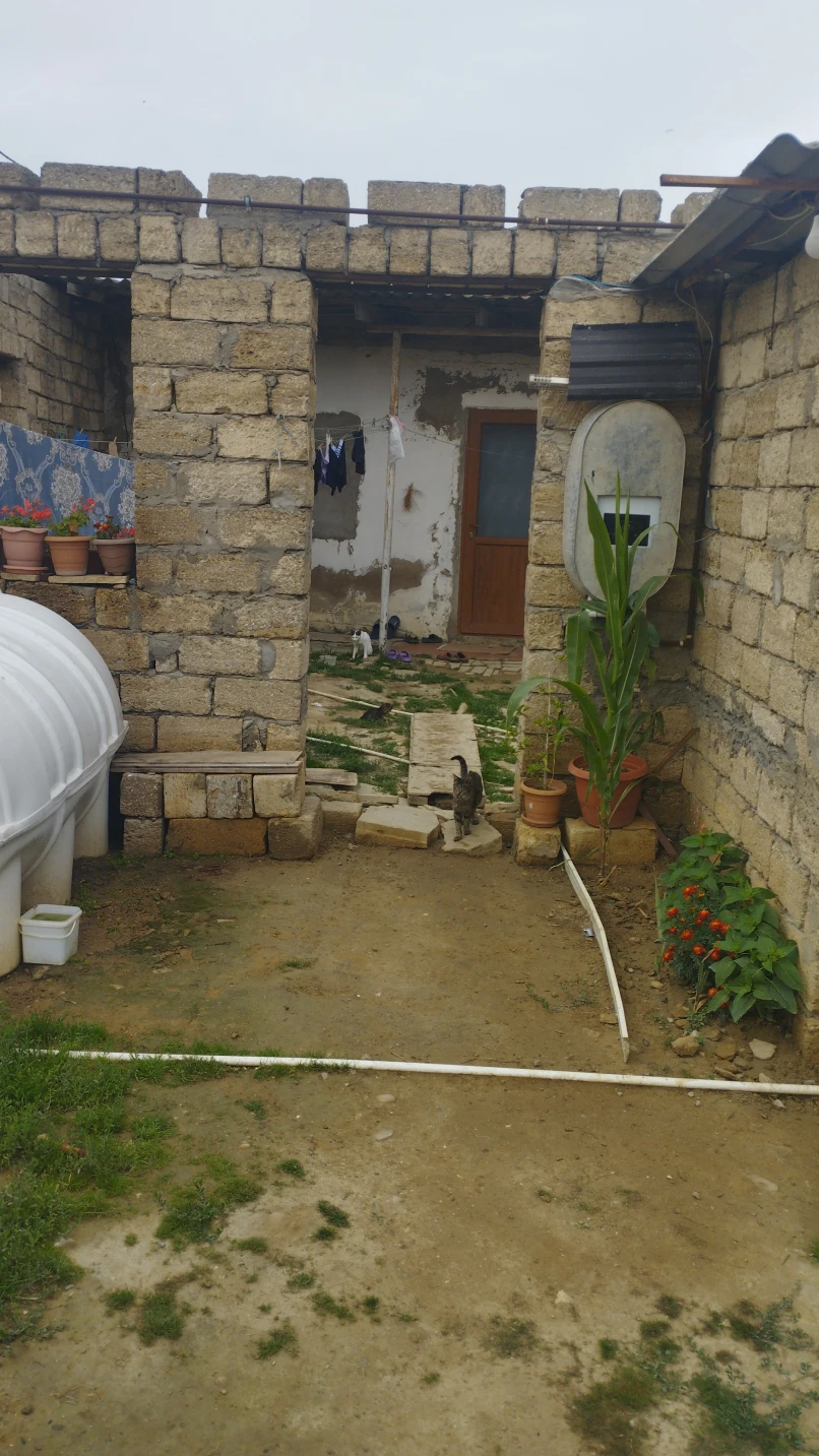 Satılır köhnə tikili 2 otaqlı 77.5 m²,  Əmircan-1