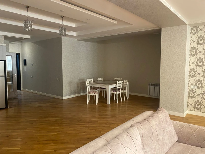 Satılır yeni tikili 4 otaqlı 180 m², Badamdar q.-1