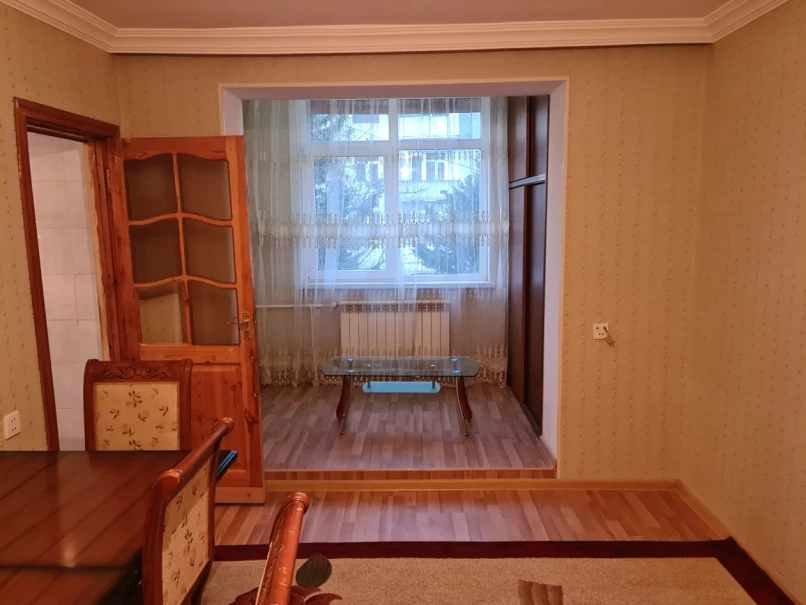 Satılır köhnə tikili 3 otaqlı 61 m², Badamdar q.-1