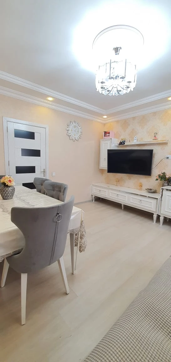 Satılır köhnə tikili 2 otaqlı 55 m², Badamdar q.-1