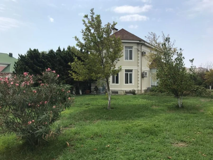 İcarə ev/villa 5 otaqlı 350 m², Qara Qarayev m.-1