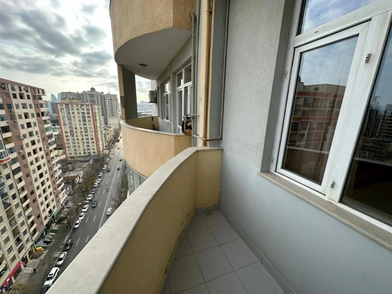 İcarə yeni tikili 4 otaqlı 180 m²,  Elmlər Akademiyası m.-1