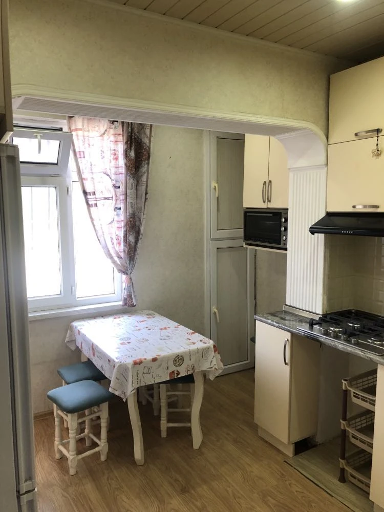 Satılır köhnə tikili 3 otaqlı 80 m², Dərnəgül m.-1