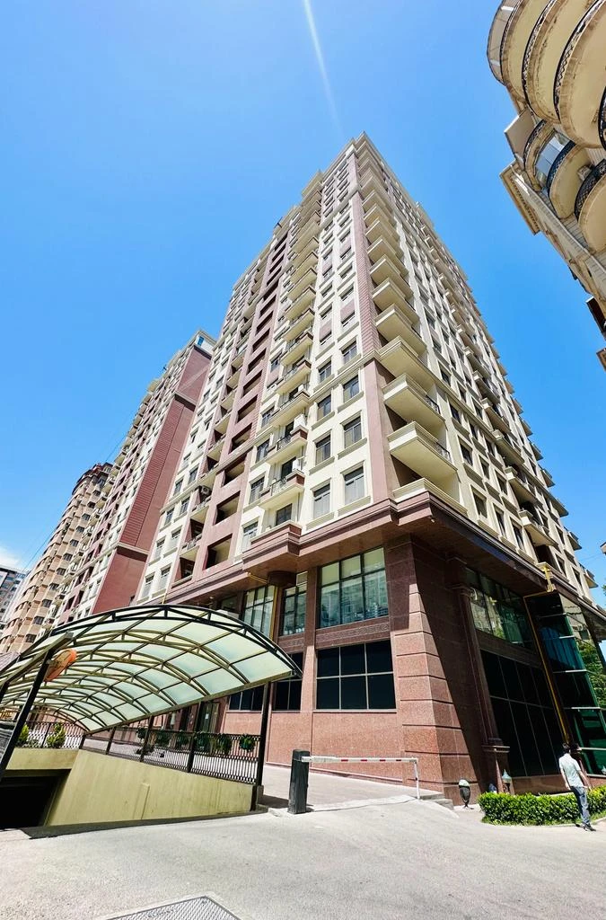 Satılır yeni tikili 3 otaqlı 130 m², Nərimanov r.-1