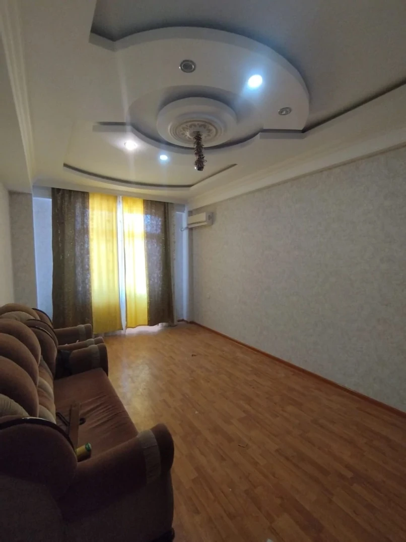 Satılır yeni tikili 2 otaqlı 76 m², İnşaatçılar m.-1