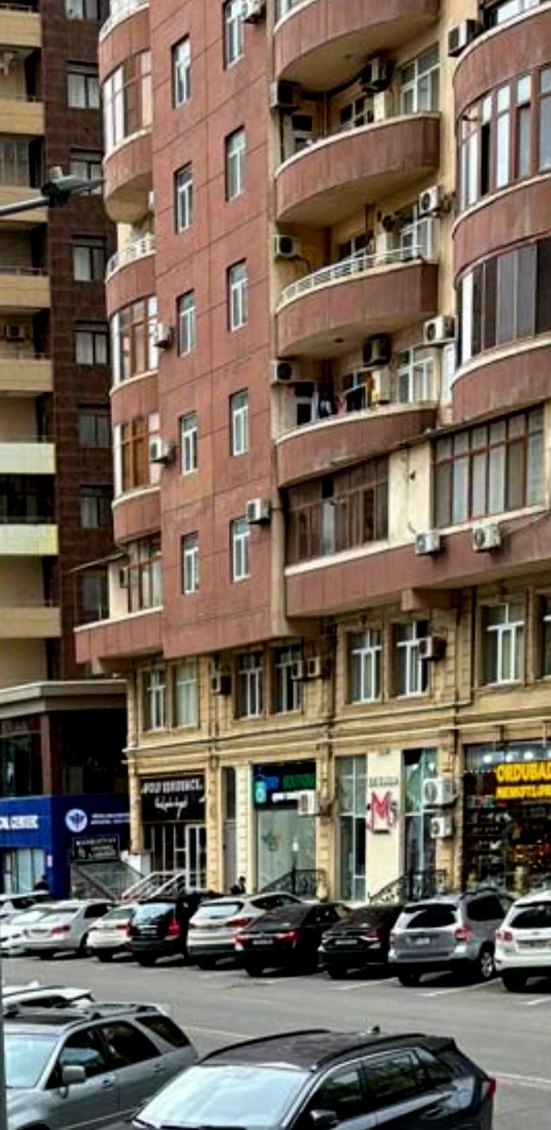 İcarə ofis 3 otaqlı 70 m²,  28 May m.-1