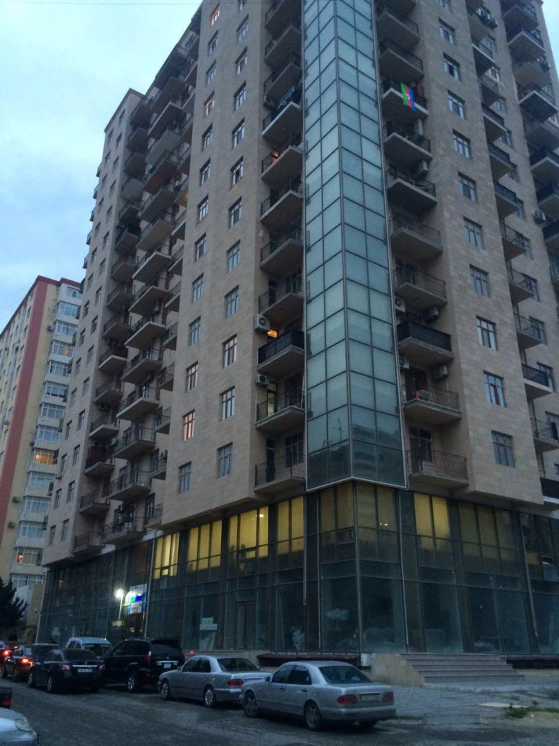 İcarə yeni tikili 3 otaqlı 125 m²,  Elmlər Akademiyası m.-1
