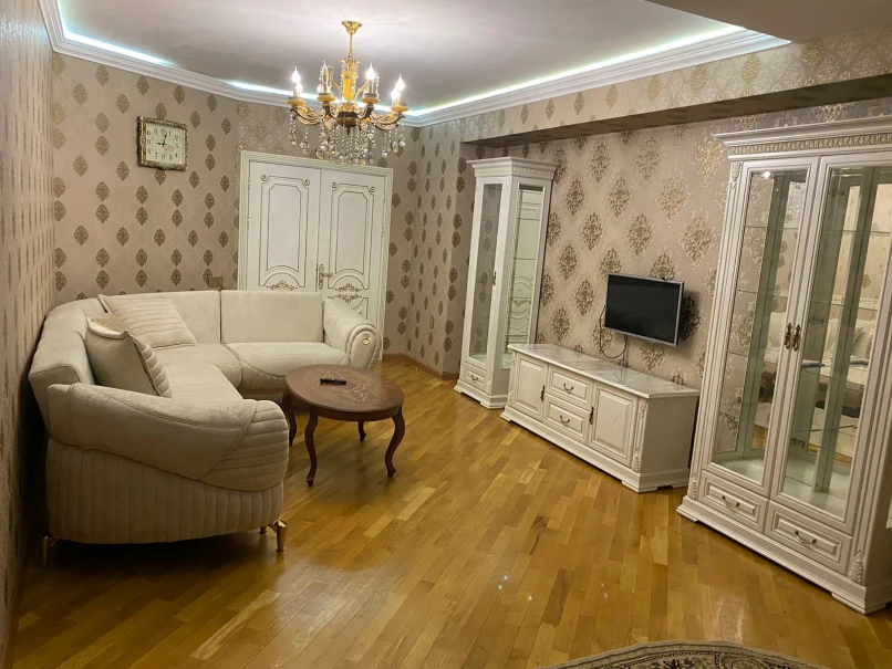 İcarə yeni tikili 2 otaqlı 90 m², Nərimanov r.-1