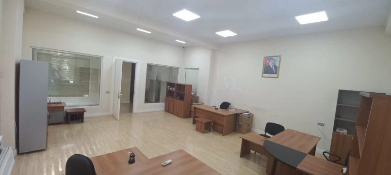 İcarə ofis 3 otaqlı 200 m², Nəriman Nərimanov m.-1