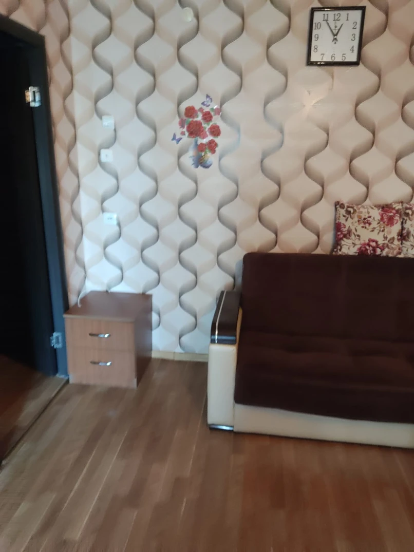 Satılır köhnə tikili 2 otaqlı 40 m²,  İnşaatçılar m.-1
