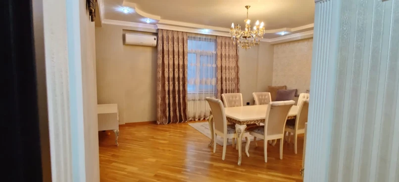 Satılır yeni tikili 3 otaqlı 90 m², İnşaatçılar m.-1