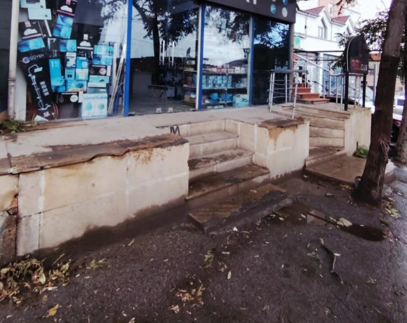 Satılır obyekt 103 m², Memar Əcəmi m.-1 Satılır obyekt 103 m², Memar Əcəmi m.-1