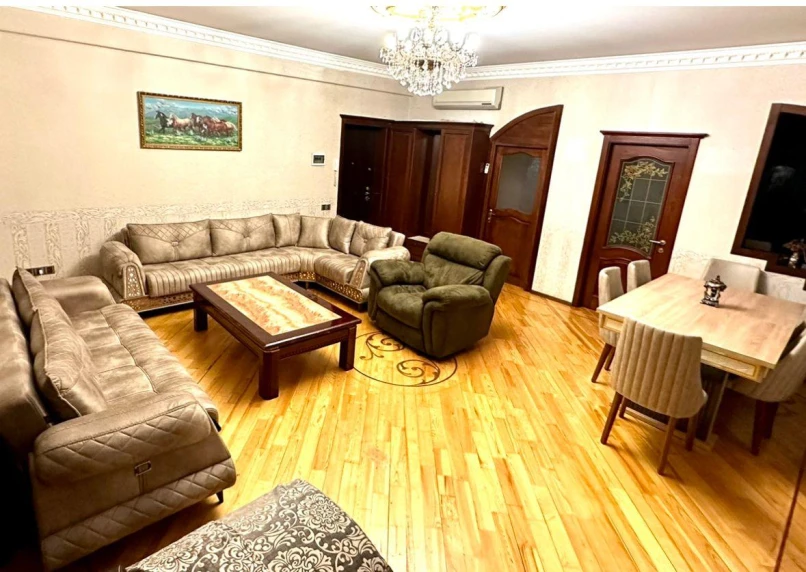 Satılır yeni tikili 4 otaqlı 132 m², Qara Qarayev m.-1