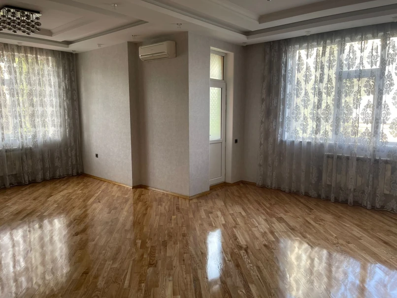 Satılır yeni tikili 3 otaqlı 131 m², İnşaatçılar m.-1