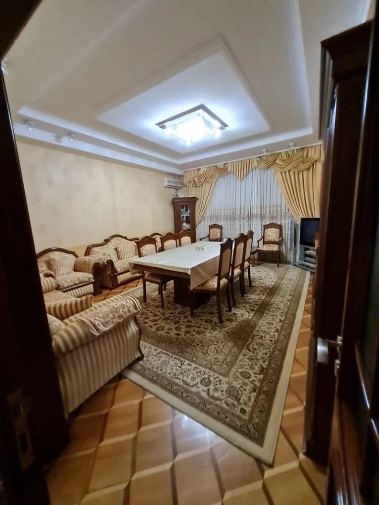 Satılır yeni tikili 3 otaqlı 116 m², İnşaatçılar m.-1