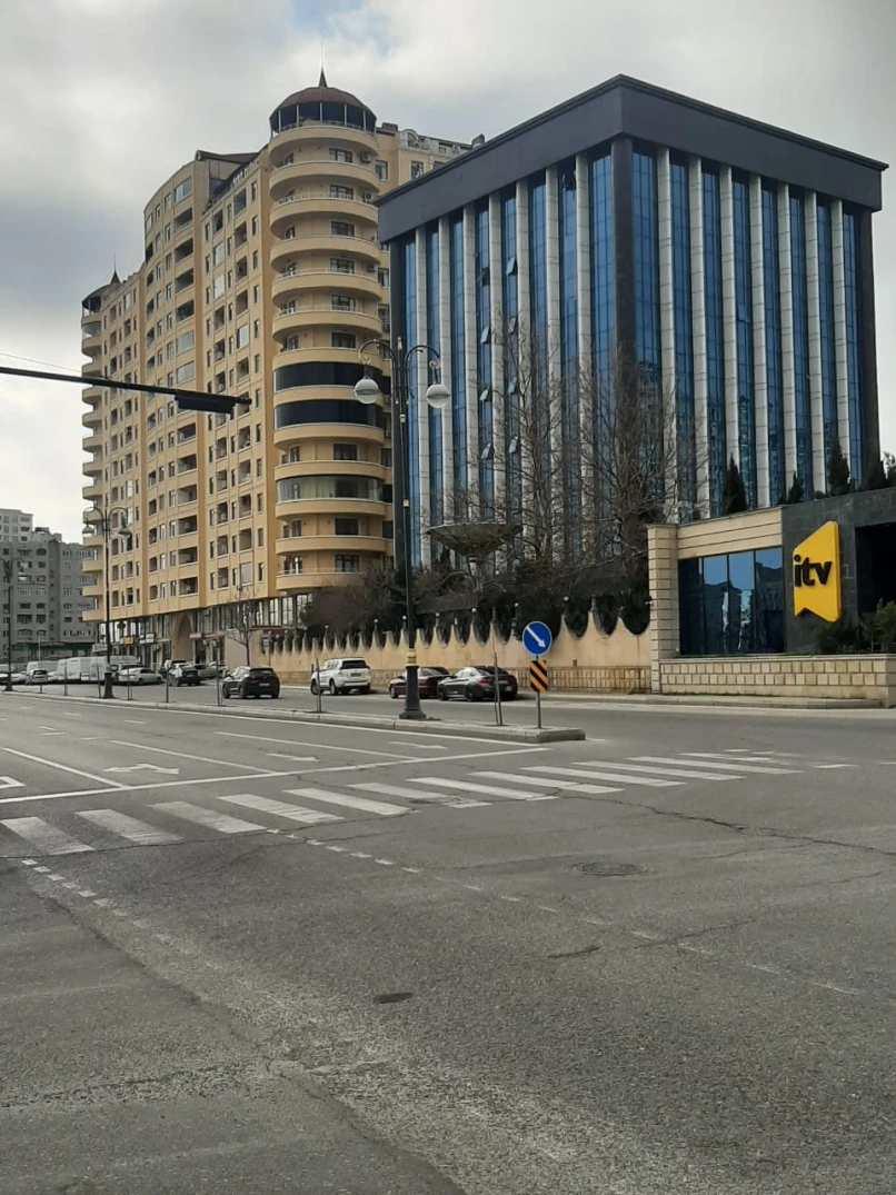 İcarə yeni tikili 2 otaqlı 90 m²,  İnşaatçılar m.-1