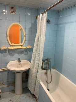 İcarə köhnə tikili 3 otaqlı 100 m², Gənclik m.-18