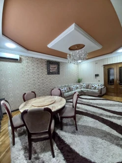 Satılır yeni tikili 3 otaqlı 100 m², Gənclik m.-3 Satılır yeni tikili 3 otaqlı 100 m², Gənclik m.-3
