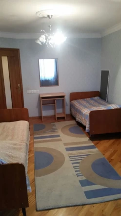 İcarə köhnə tikili 3 otaqlı 70 m², Nərimanov r.-16