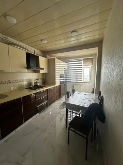 Satılır köhnə tikili 3 otaqlı 80 m²,  Əmircan-3