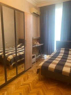 İcarə köhnə tikili 2 otaqlı 57 m²,  İçəri Şəhər m.-13