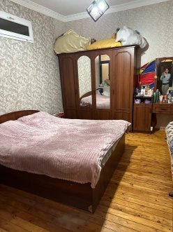 Satılır ev/villa 3 otaqlı 70 m²,  İnşaatçılar m.-4