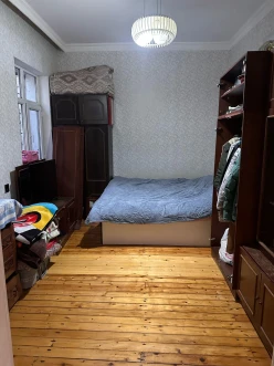 Satılır ev/villa 3 otaqlı 70 m²,  İnşaatçılar m.-5