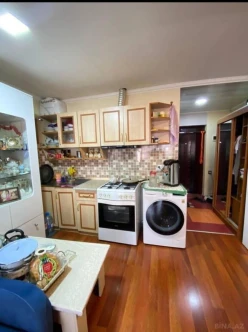 Satılır yeni tikili 3 otaqlı 50 m², İnşaatçılar m.-3 Satılır yeni tikili 3 otaqlı 50 m², İnşaatçılar m.-3