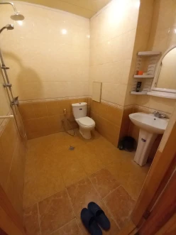 Satılır yeni tikili 2 otaqlı 45 m², İnşaatçılar m.-8