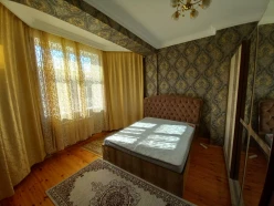 Satılır yeni tikili 2 otaqlı 45 m², İnşaatçılar m.-11