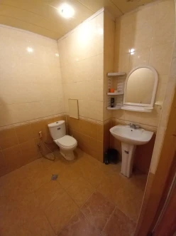 Satılır yeni tikili 2 otaqlı 45 m², İnşaatçılar m.-9